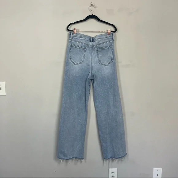 VICI HIGH RISE STRAIGHT LEG LIGHT WASH DENIM SIZE 30 - Picture 11 of 12